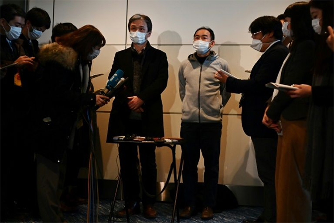 Foreigners airlifted China coronavirus death toll